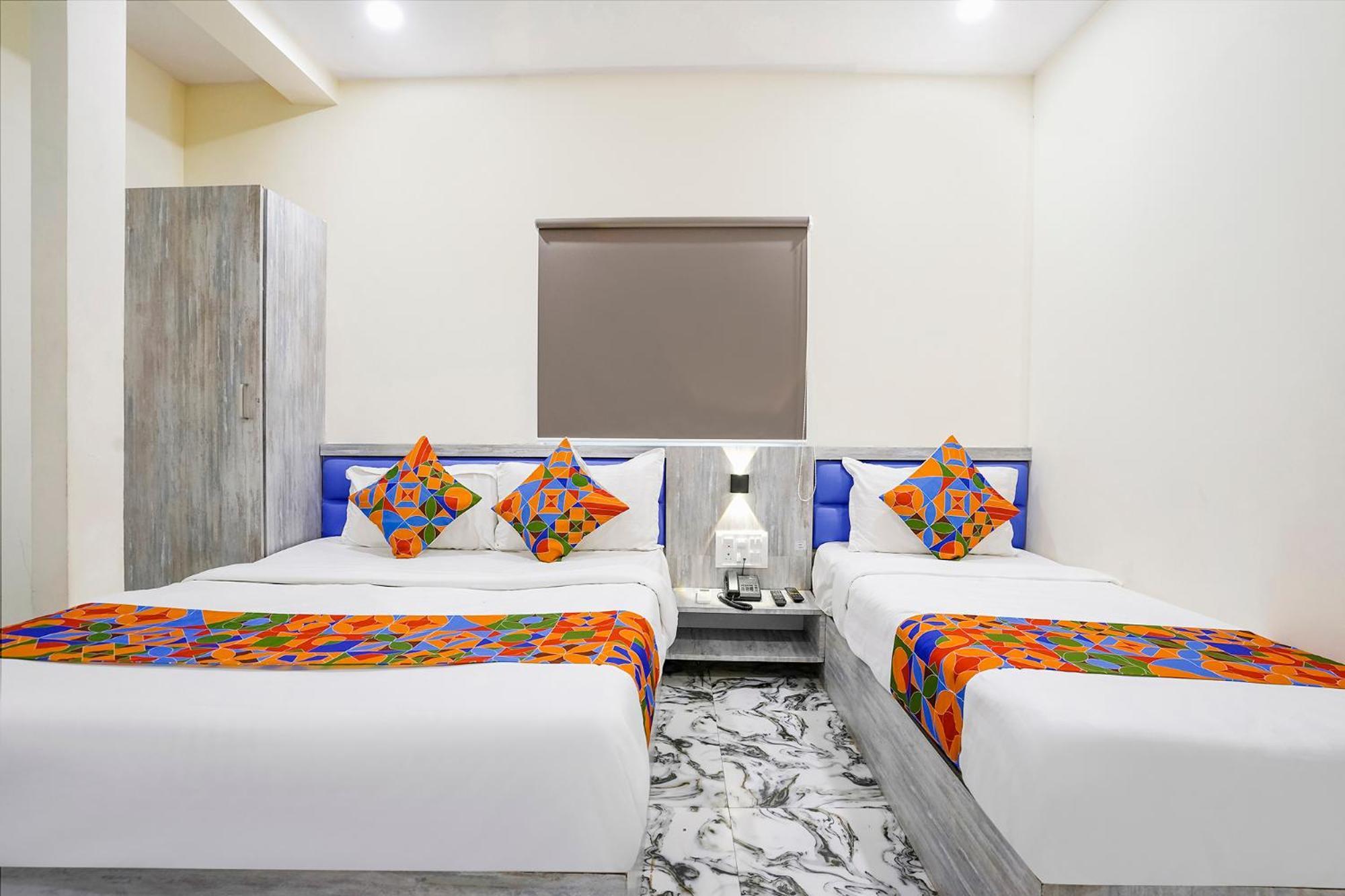 Hotel Fabexpress Good Luck Residency - Nr Nesco Exhibition Center à Bombay Extérieur photo