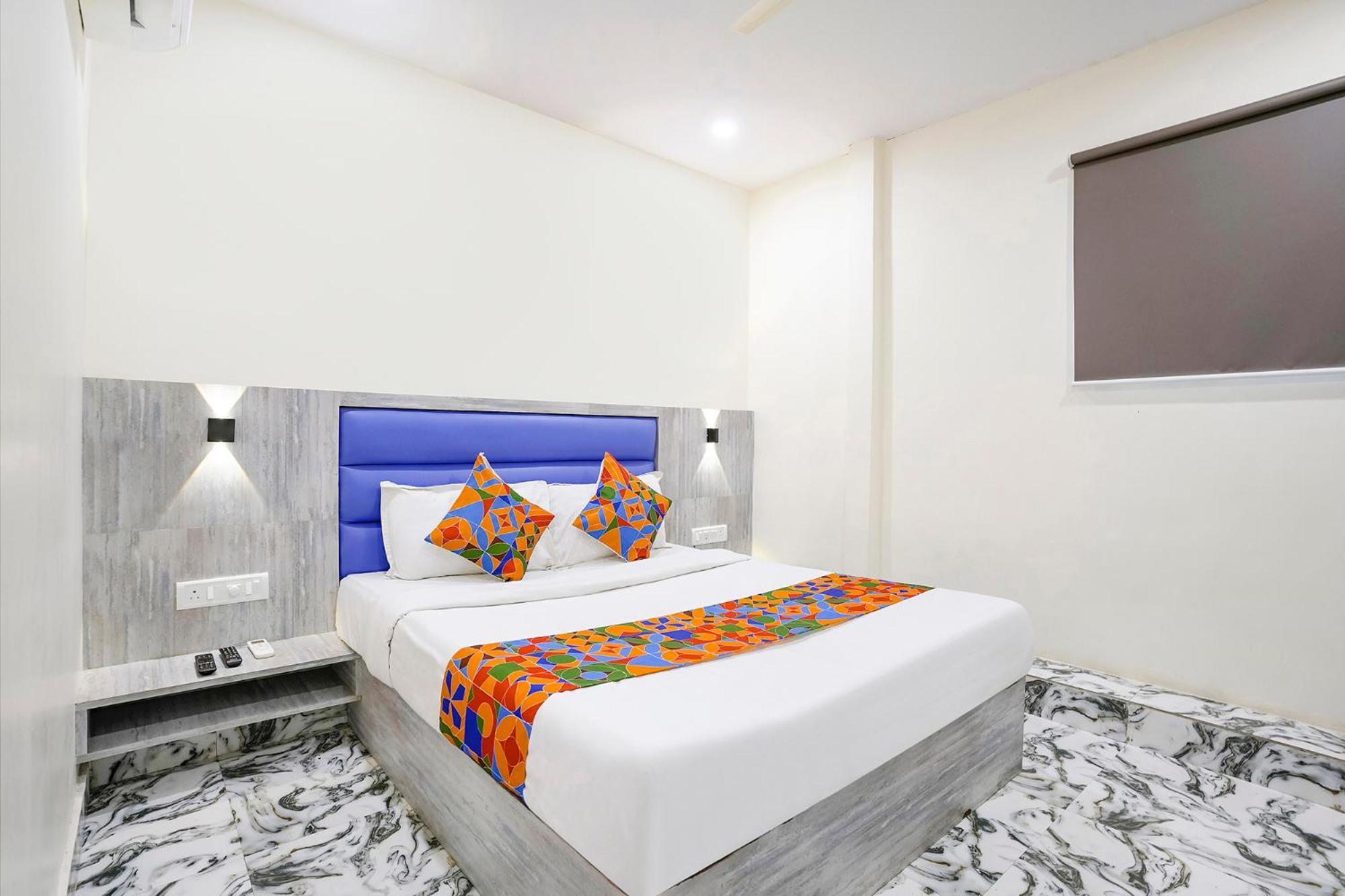 Hotel Fabexpress Good Luck Residency - Nr Nesco Exhibition Center à Bombay Extérieur photo